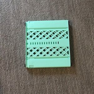 Expanding Locker Shelf